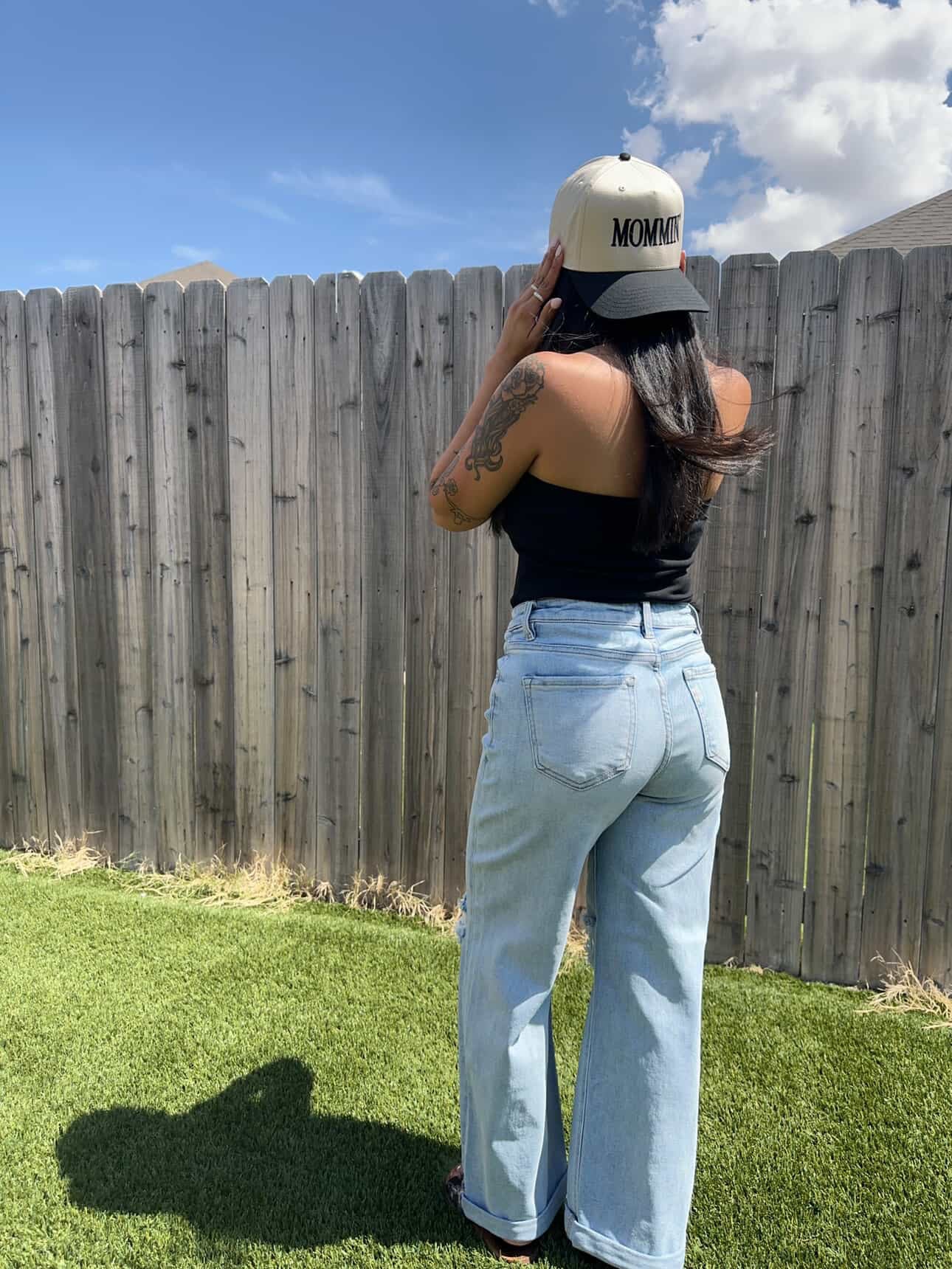 Mommin' Trucker Hat – Willow Boutique