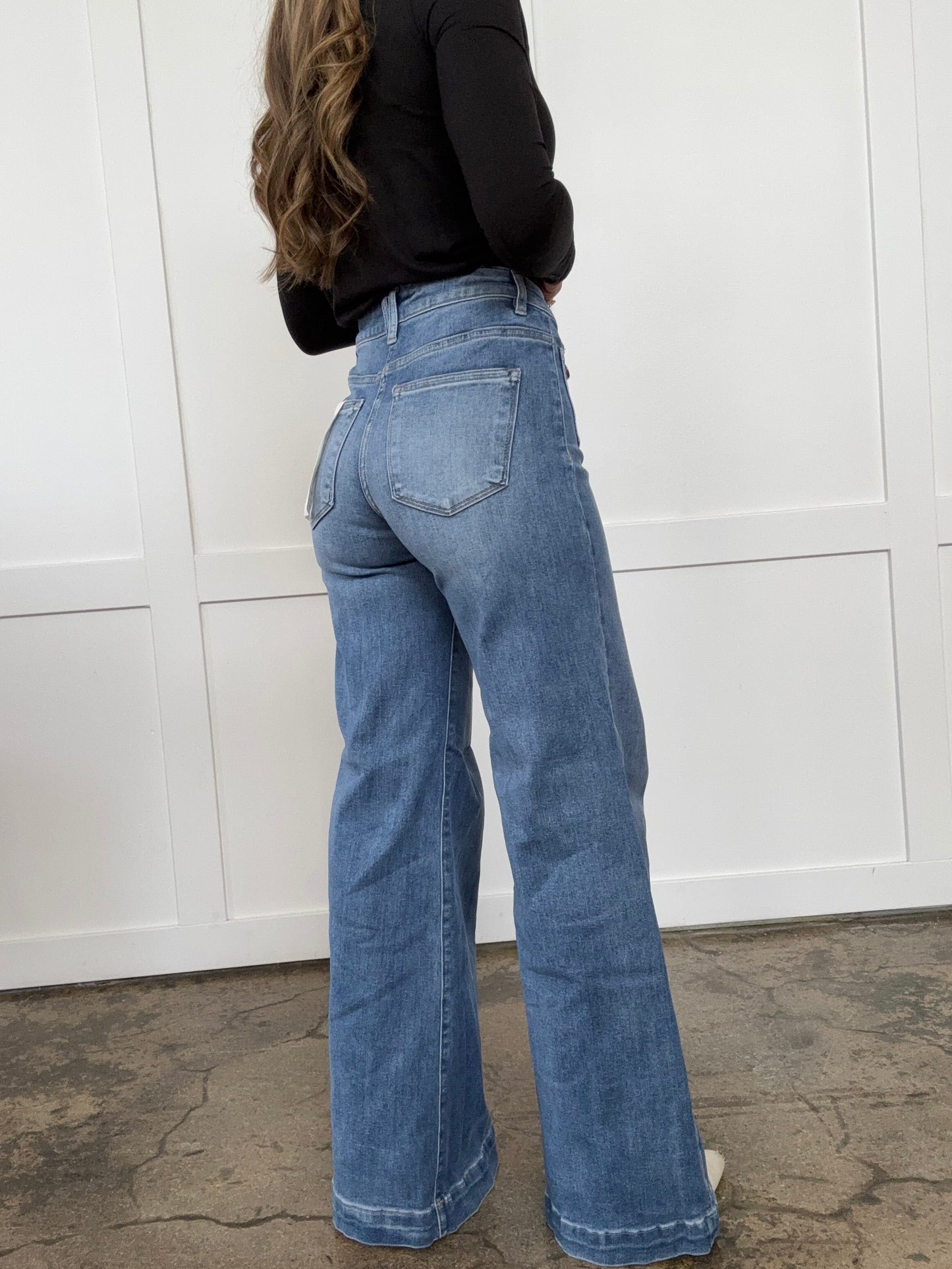 Sherry Risen Mid Rise Wide Front Patch Pocket Jeans