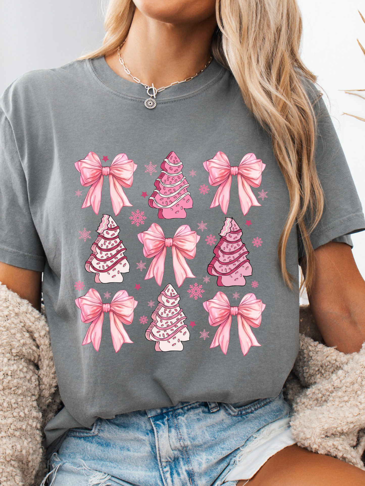 A Bow-tiful Christmas Graphic