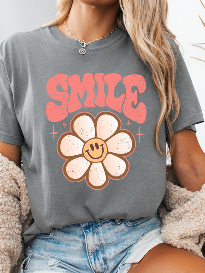 Smiley Daisy Graphic Tee