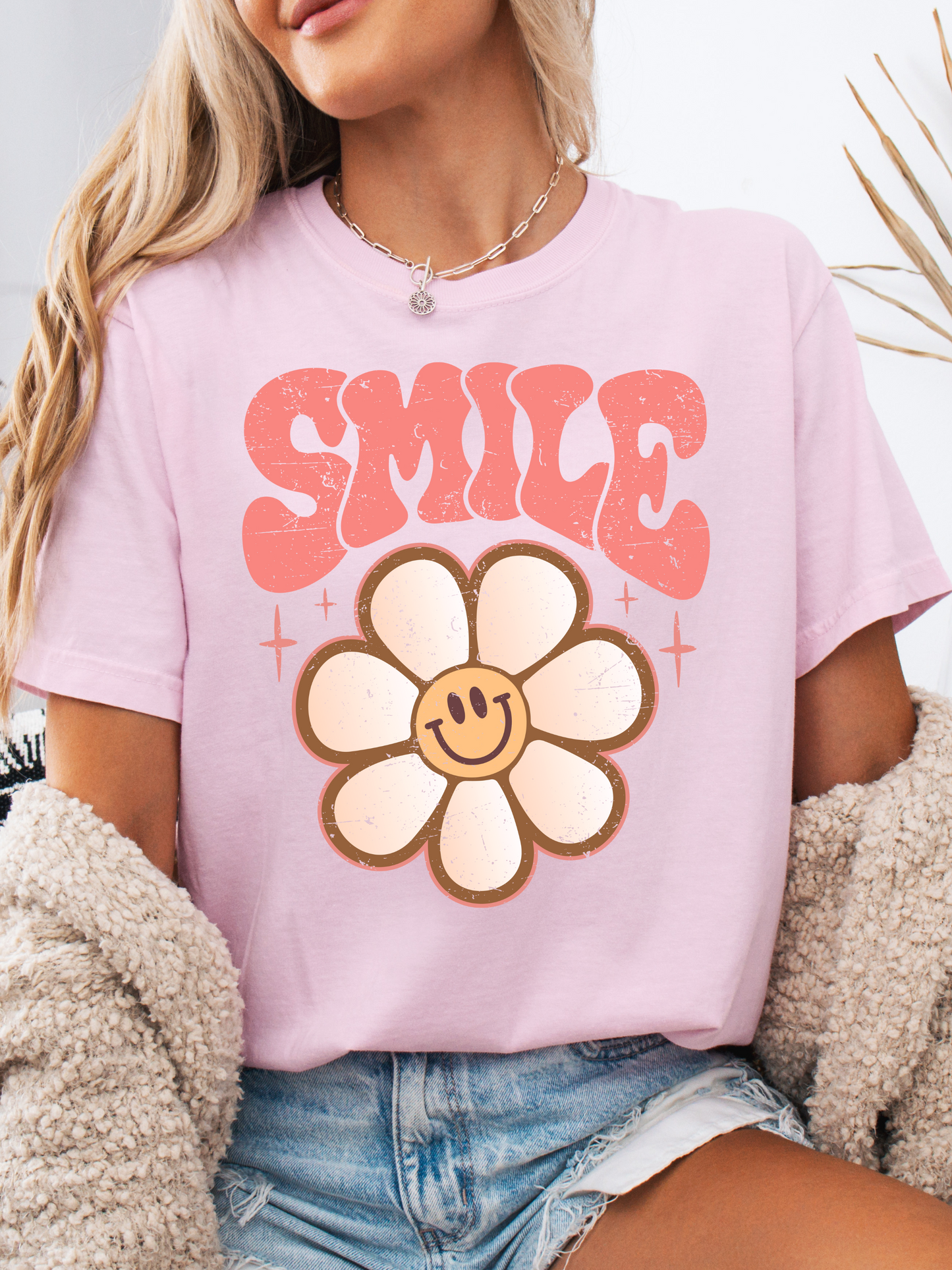 Smiley Daisy Graphic Tee