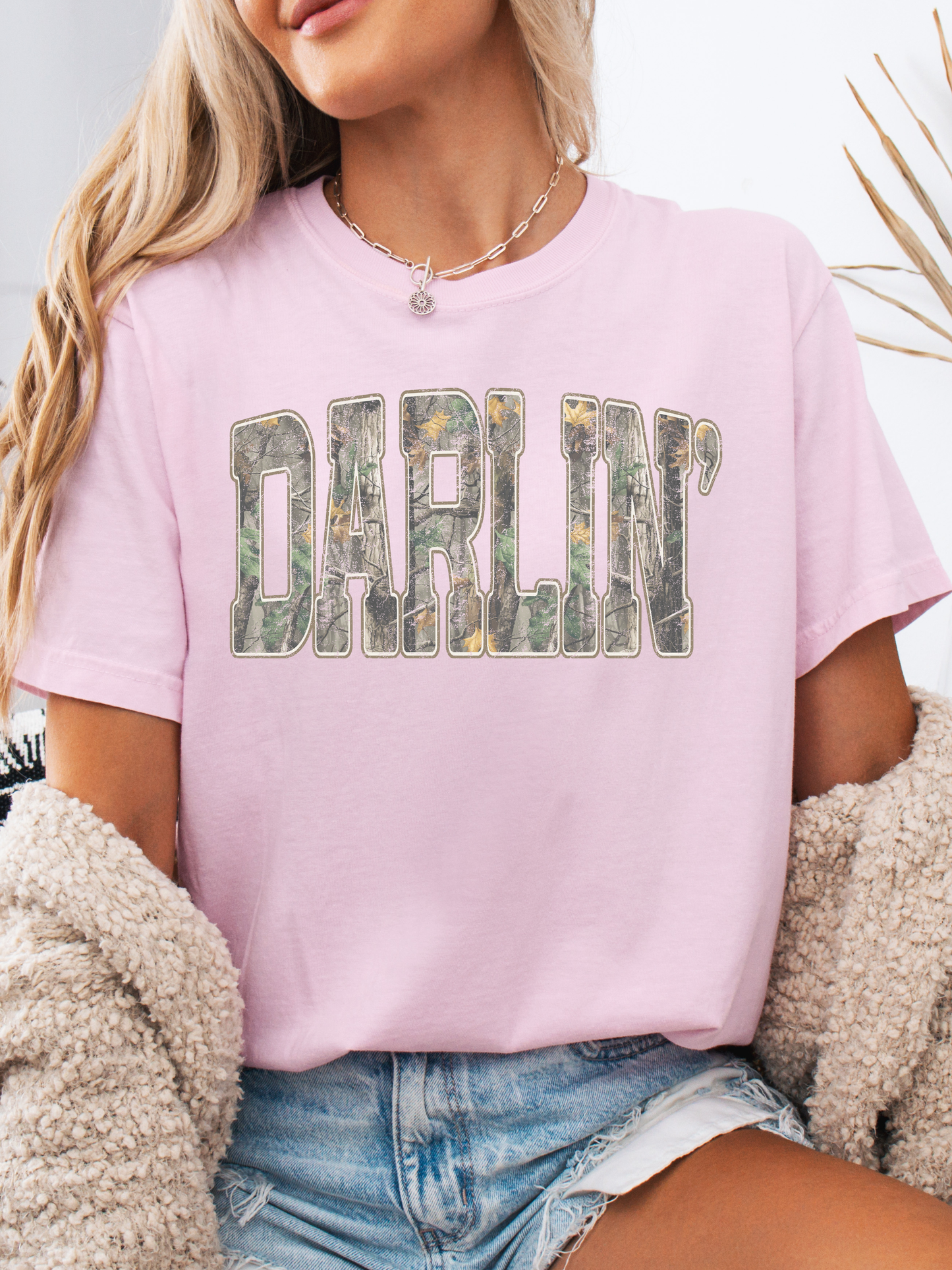 Hello Darlin' Camo Graphic