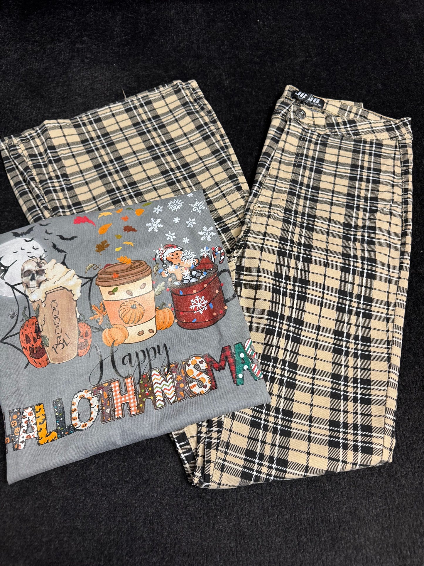 Buy our "Hallothanksmas Flare Bundle (1 Fiona Flare + 1 Hallothanksmas Shirt)" online – Willow Boutique Clothing. Shop stylish Hallothanksmas Flare Bundle (1 Fiona Flare + 1 Hallothanksmas Shirt) today.