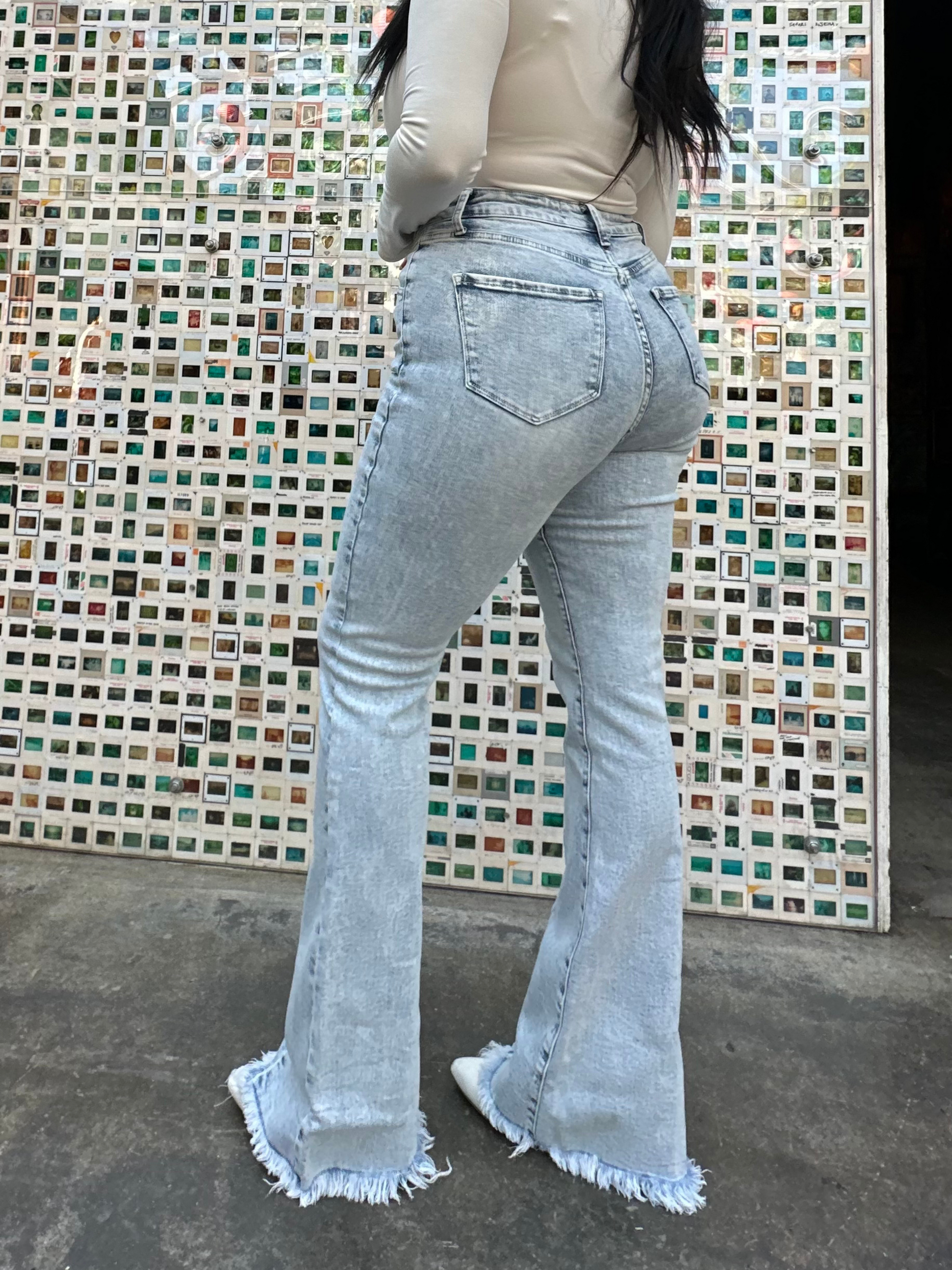 Buy our "Keep Up Flare Acid/Dark Wash Jeans" online – Willow Boutique Clothing. Shop stylish Keep Up Flare Acid/Dark Wash Jeans today.