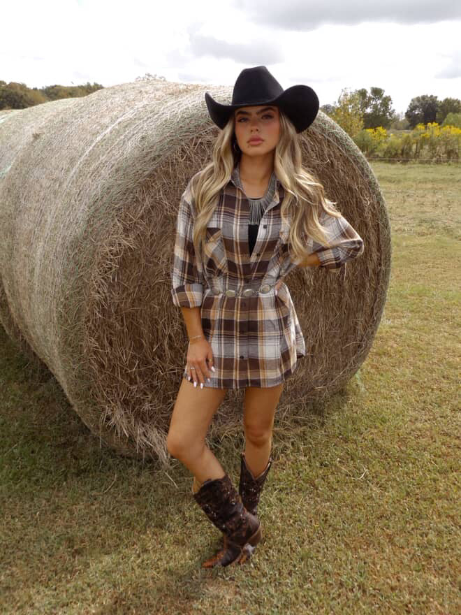 Buy our "Crisp Breeze Oversized Plaid Flannel Shirt" online – Willow Boutique Clothing. Shop stylish Crisp Breeze Oversized Plaid Flannel Shirt today.