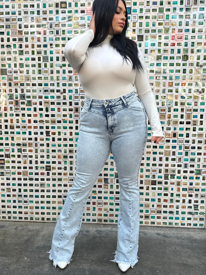 Buy our "Keep Up Flare Acid/Dark Wash Jeans" online – Willow Boutique Clothing. Shop stylish Keep Up Flare Acid/Dark Wash Jeans today.