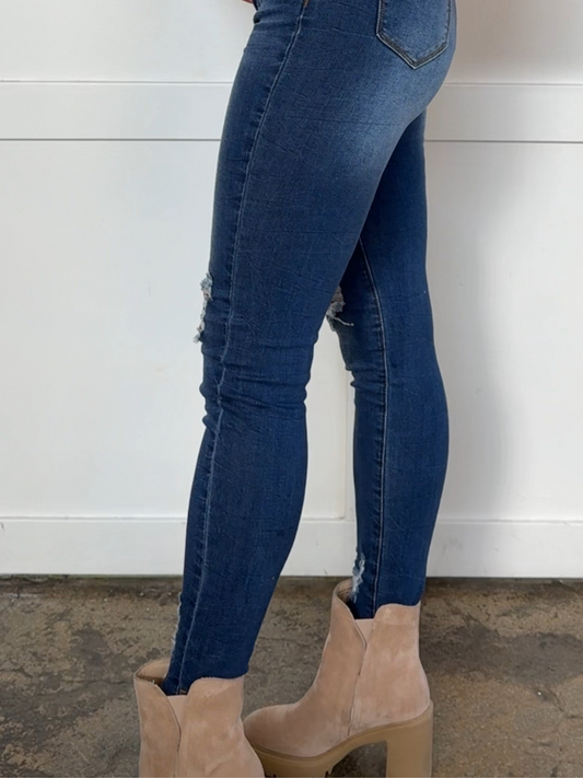 Buy our "Lexi Distressed Skinny Jeans with Pockets" online – Willow Boutique Clothing. Shop stylish Lexi Distressed Skinny Jeans with Pockets today.