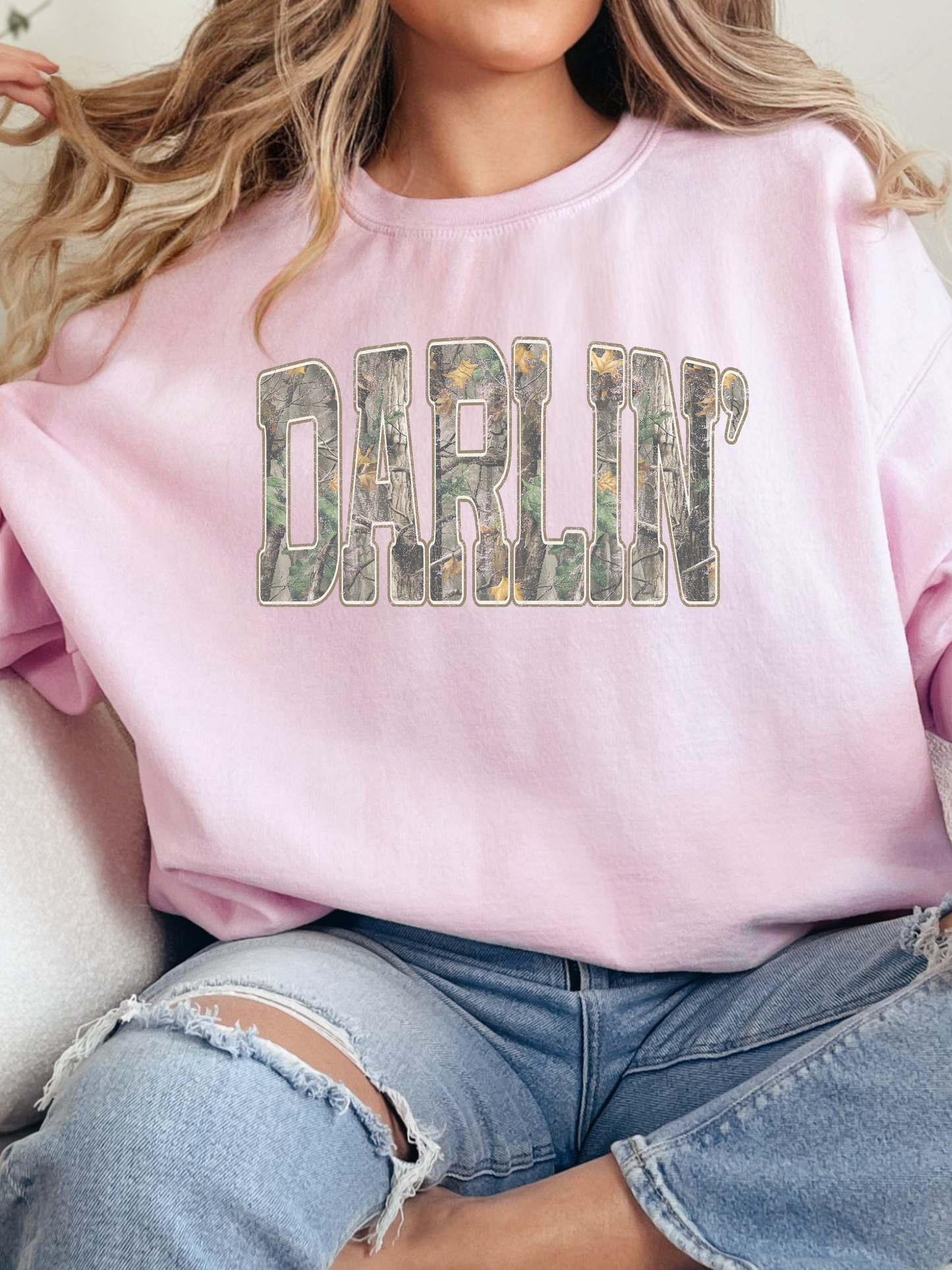 Hello Darlin' Camo Graphic
