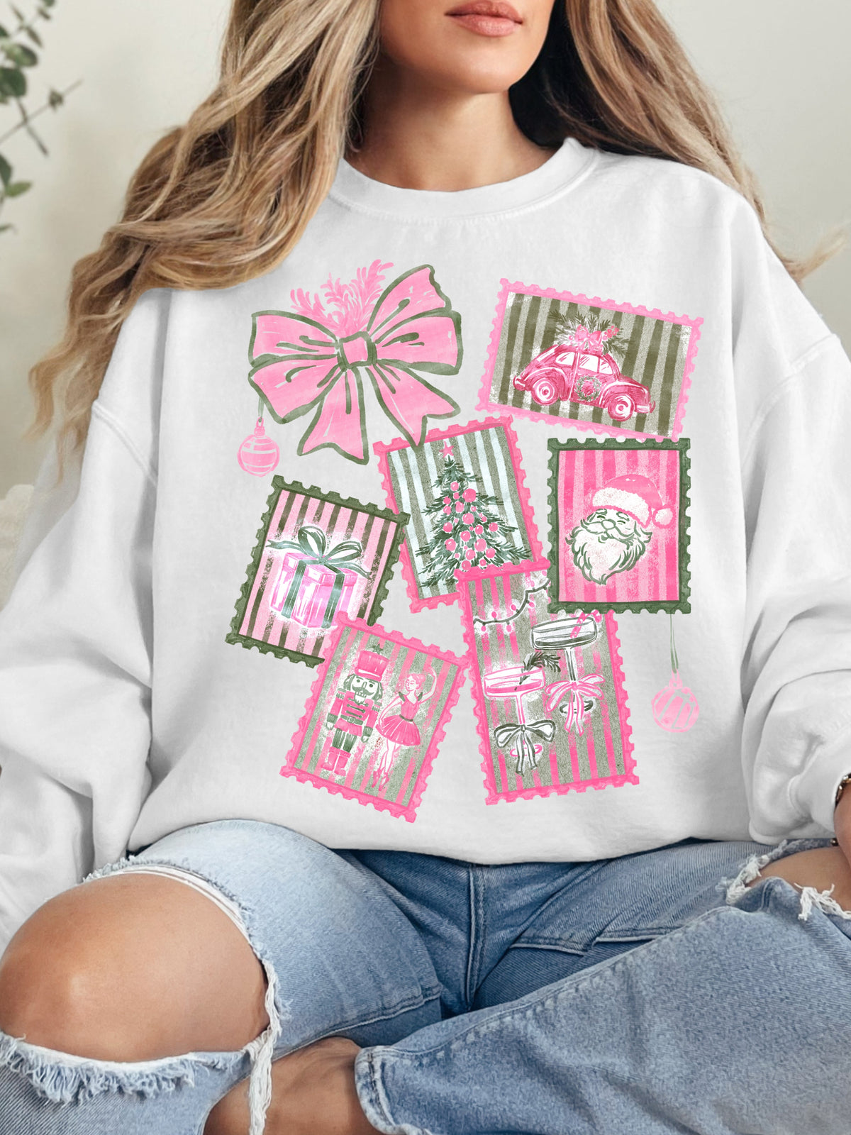 Postcard Christmas Graphic Crewneck