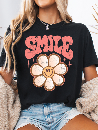 Daisy Smile Graphic Tee