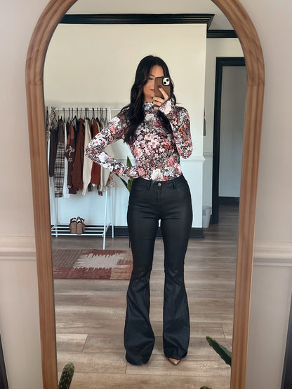 Buy our "PREORDER: Fall Flowers Floral Mock Neck Long Sleeve Top" online – Willow Boutique Clothing. Shop stylish PREORDER: Fall Flowers Floral Mock Neck Long Sleeve Top today.