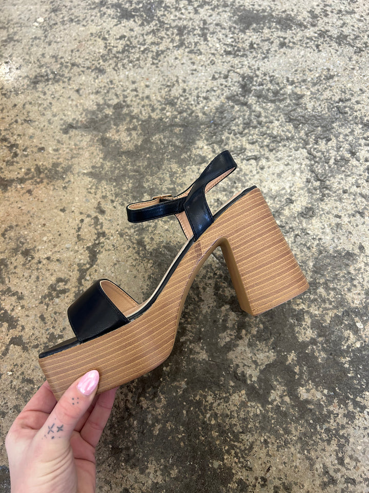 IMPERFECT of Bella Platform Chunky Heel