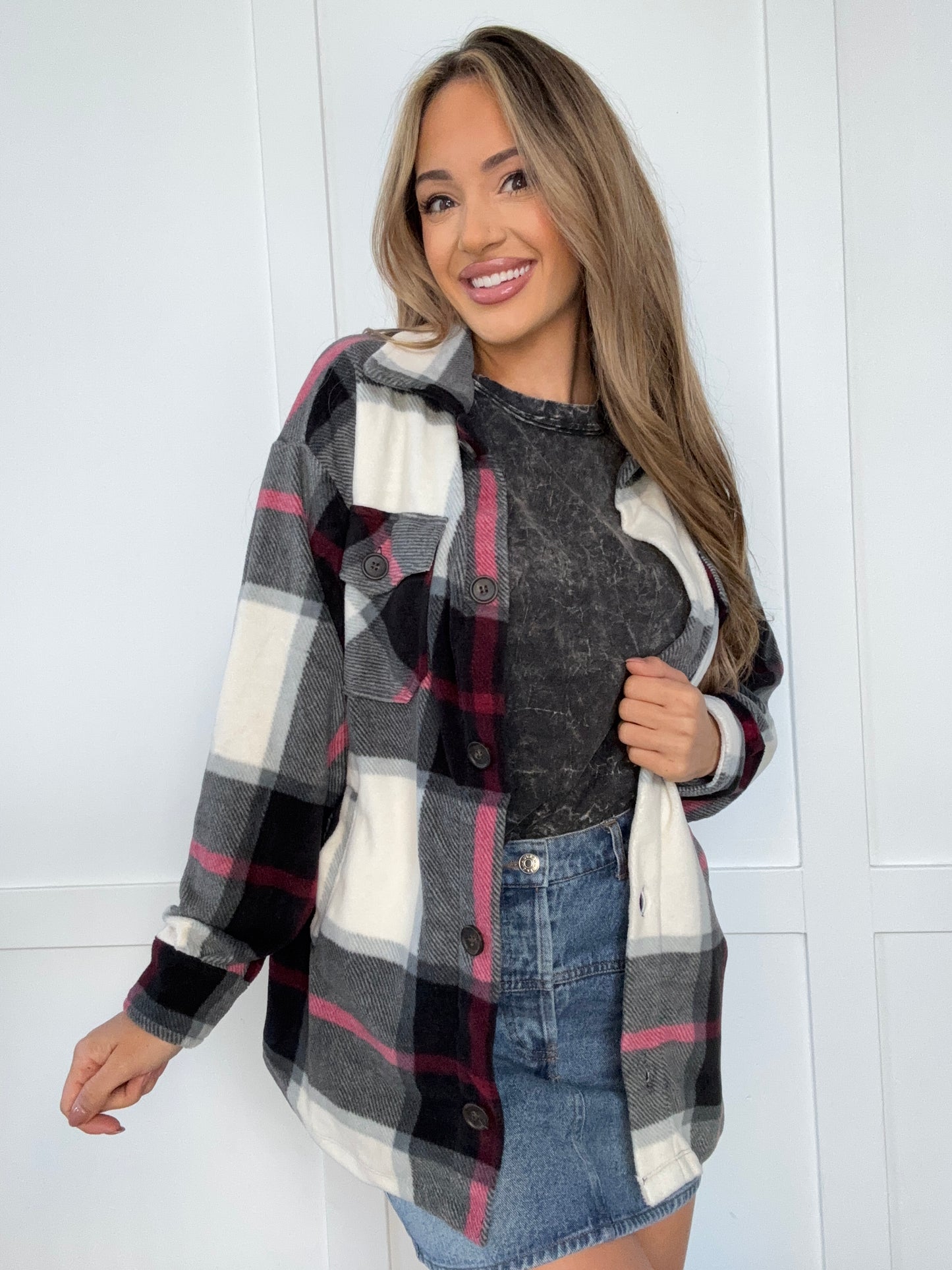 Buy our "Erin Oversized Plaid Fleece Shacket - Black" online – Willow Boutique Clothing. Shop stylish Erin Oversized Plaid Fleece Shacket - Black today.