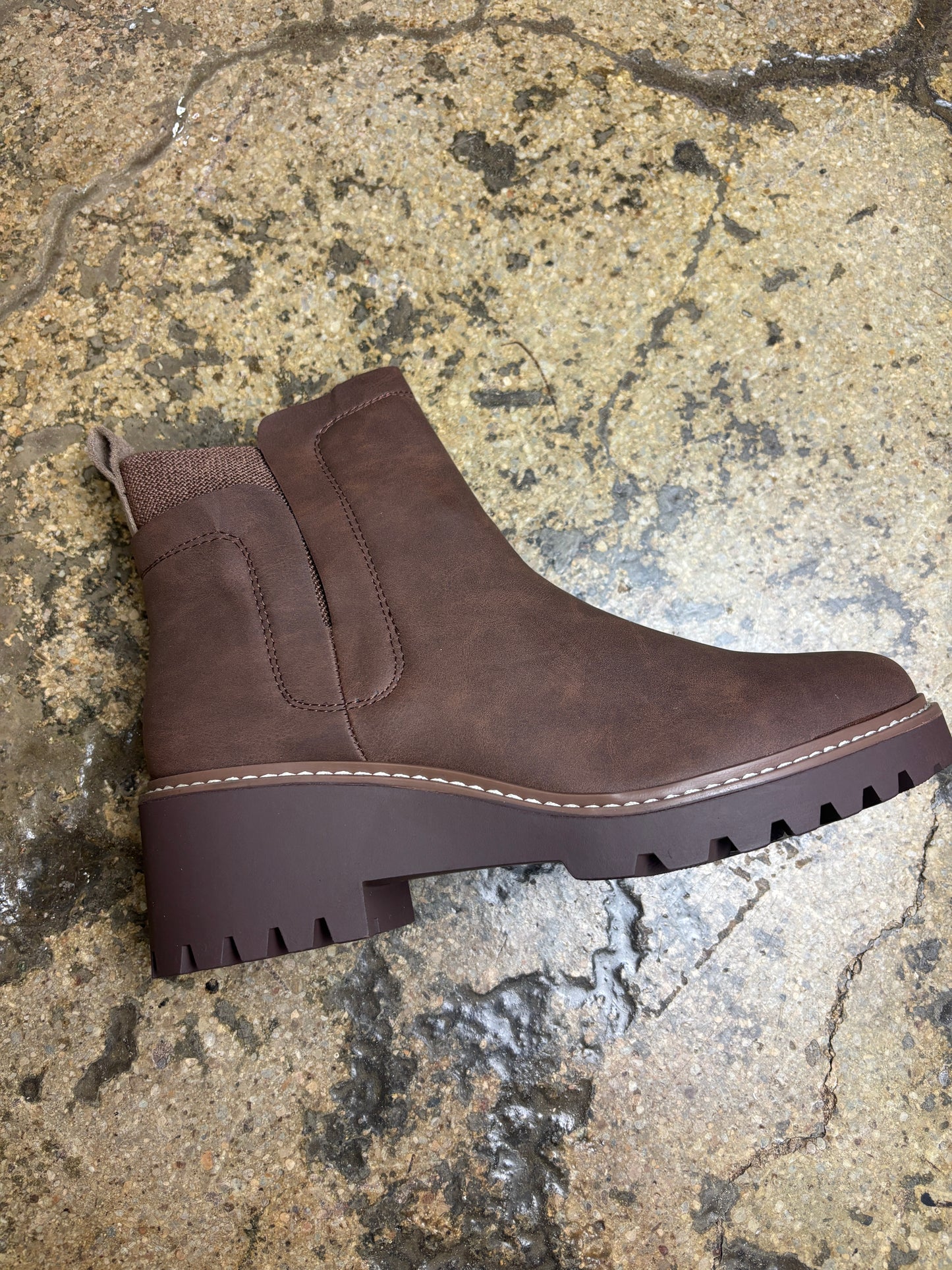 Bailey Round Toe Chelsea Ankle Boot