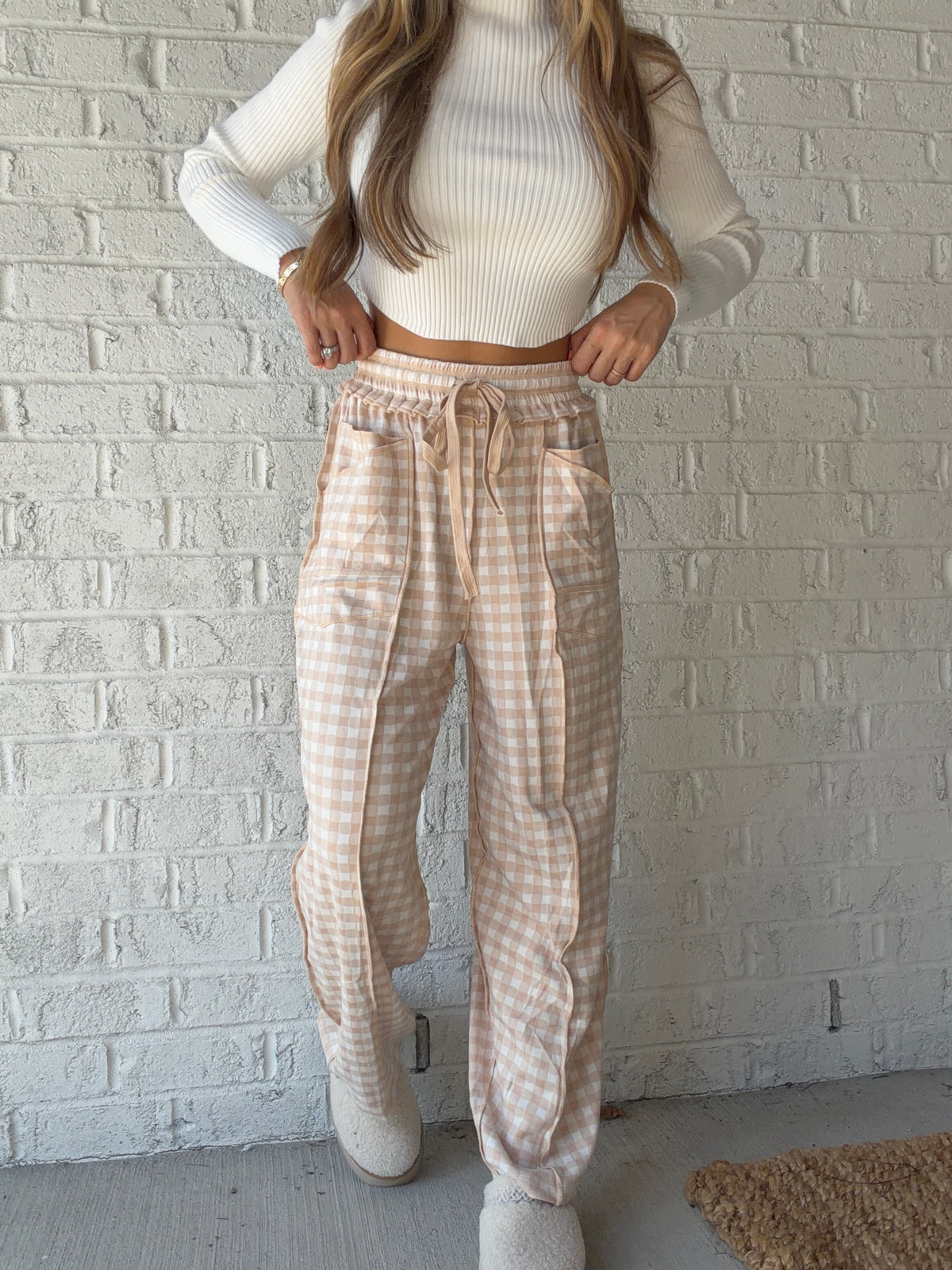 Eliza Checkered Barrel Fit Pants