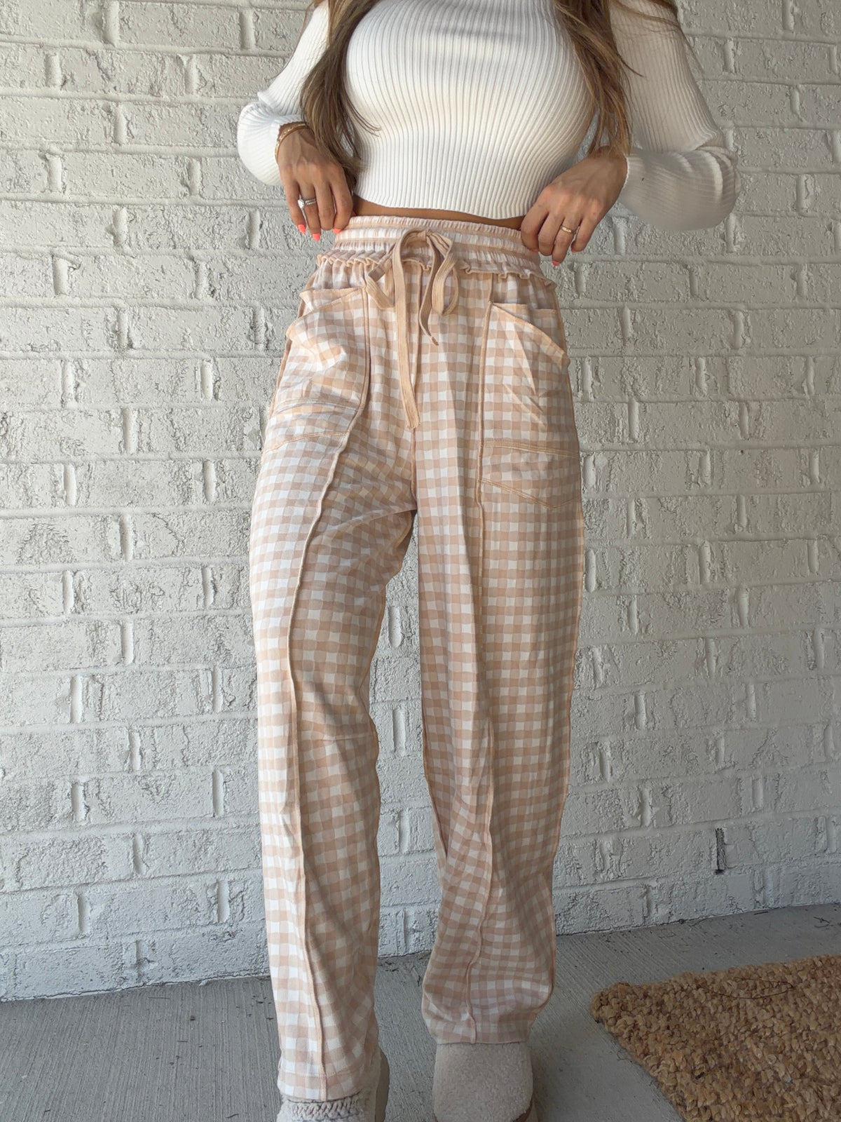 Eliza Checkered Barrel Fit Pants