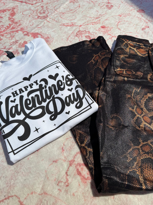 Buy our "The Heartbreaker Flare Bundle (1 Flare + 1 Valentine Day Crewneck)" online – Willow Boutique Clothing. Shop stylish The Heartbreaker Flare Bundle (1 Flare + 1 Valentine Day Crewneck) today.