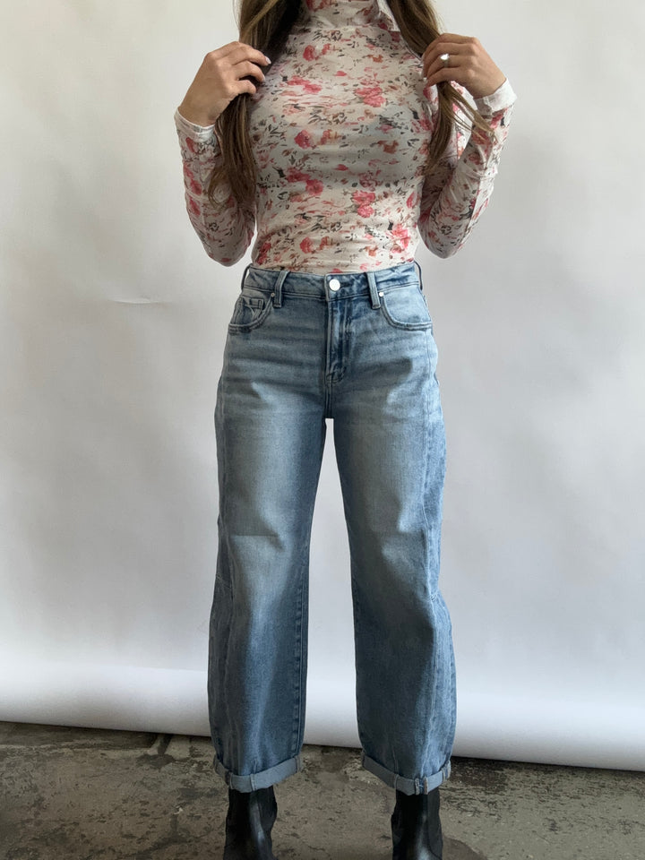 Wardrobe Staple High Rise Barrel Jeans