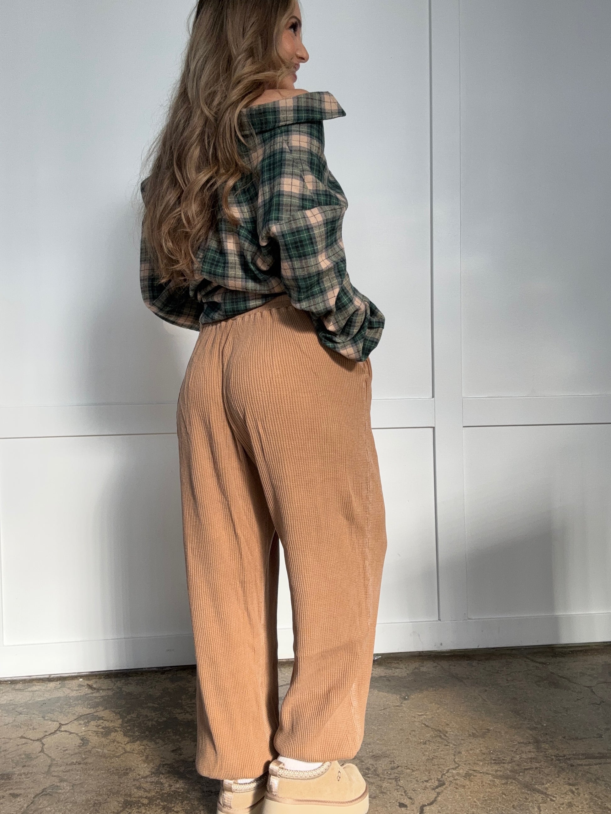Shop Days Off Waffle Knit High Waisted Cotton Sweatpants online at Willow Boutique – best boutique for women’s fashion.