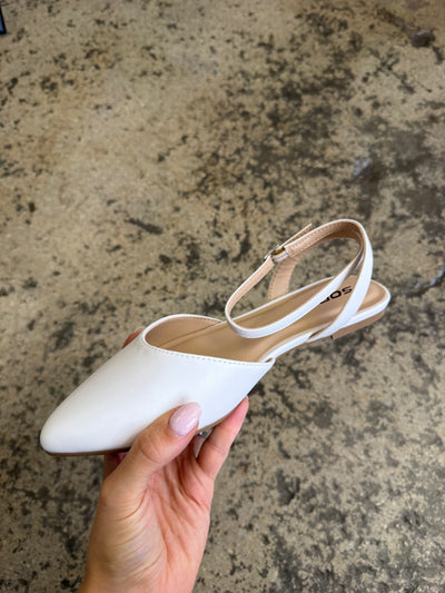 IMPERFECT OF Plain Jane Sandals 7.5