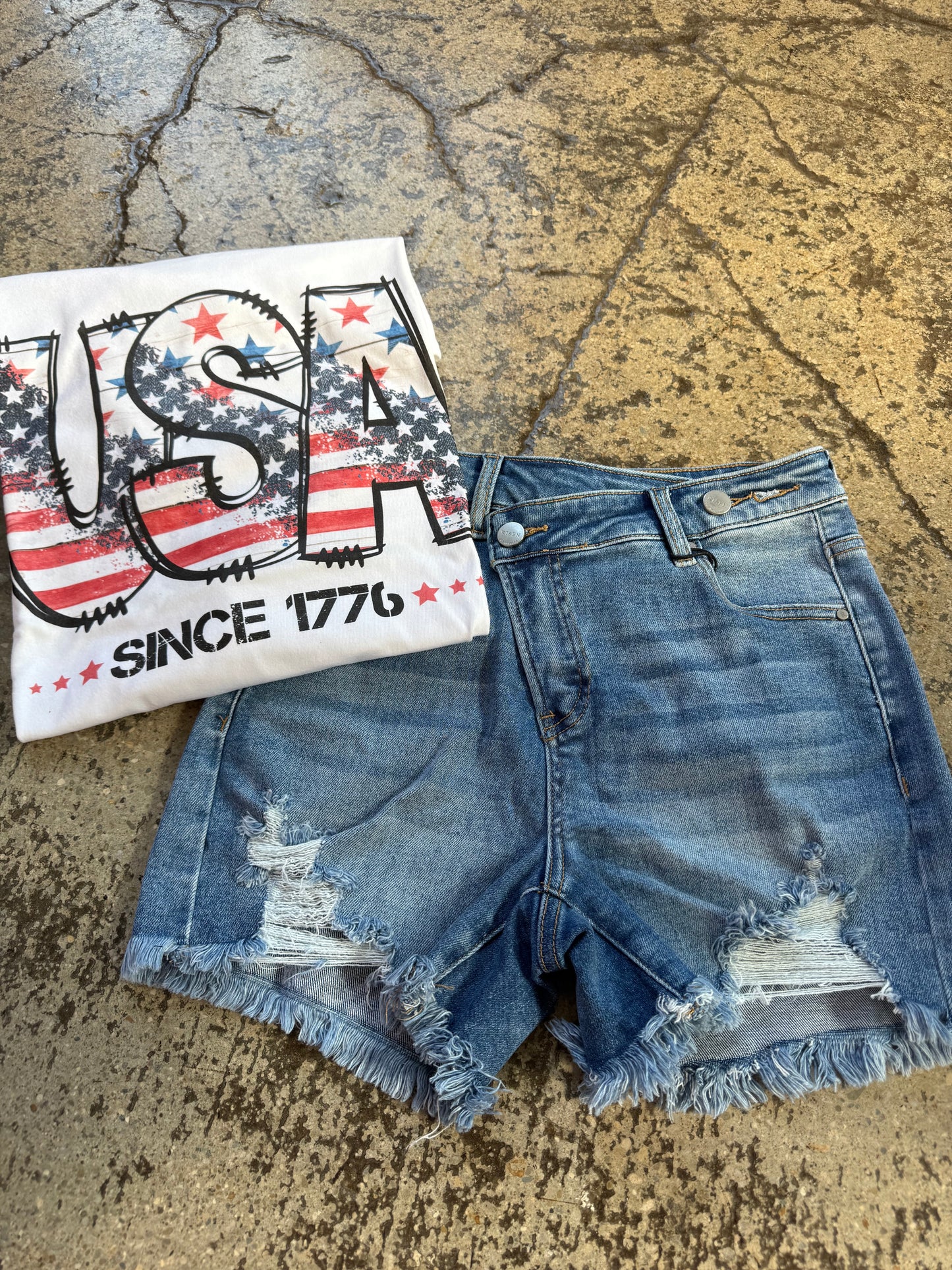 Buy our "All American Shorts Bundle (1 Risen Short + 1 Graphic Tee)" online – Willow Boutique Clothing. Shop stylish All American Shorts Bundle (1 Risen Short + 1 Graphic Tee) today.