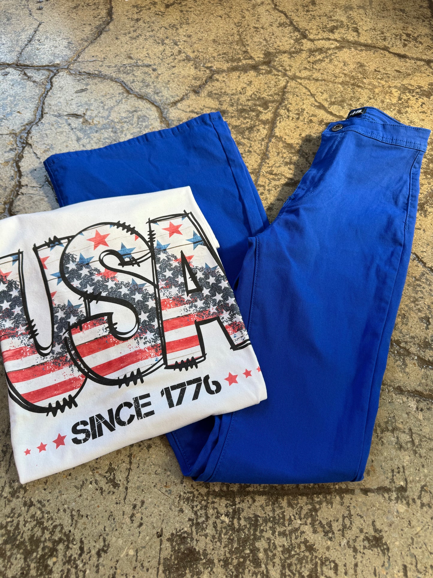 Buy our "All American Flare Bundle (1 Fiona Flares + 1 Graphic Tee)" online – Willow Boutique Clothing. Shop stylish All American Flare Bundle (1 Fiona Flares + 1 Graphic Tee) today.