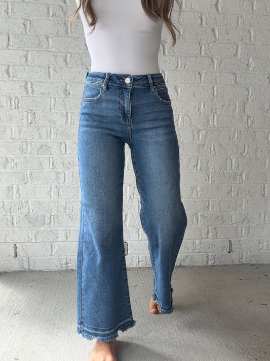 Maggie Mid Rise Crop Wide Jeans