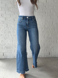 Maggie Mid Rise Crop Wide Jeans