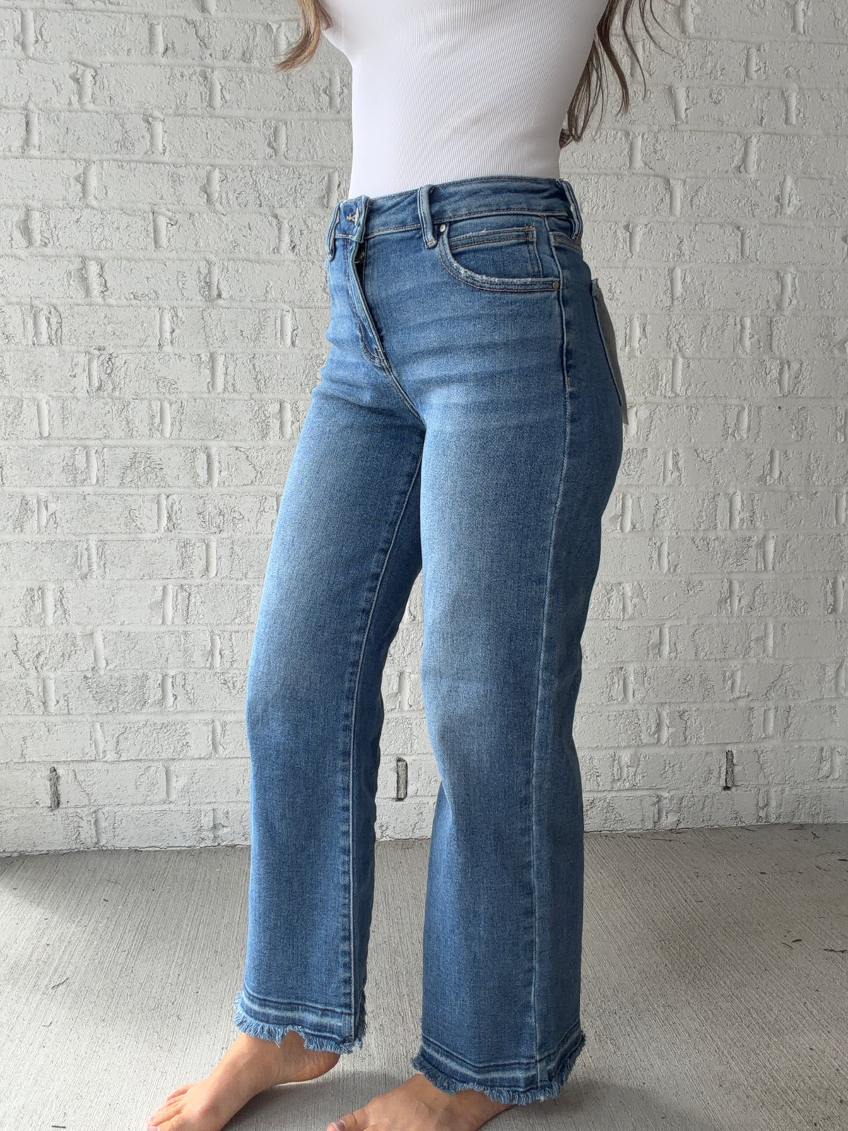 Maggie Mid Rise Crop Wide Jeans