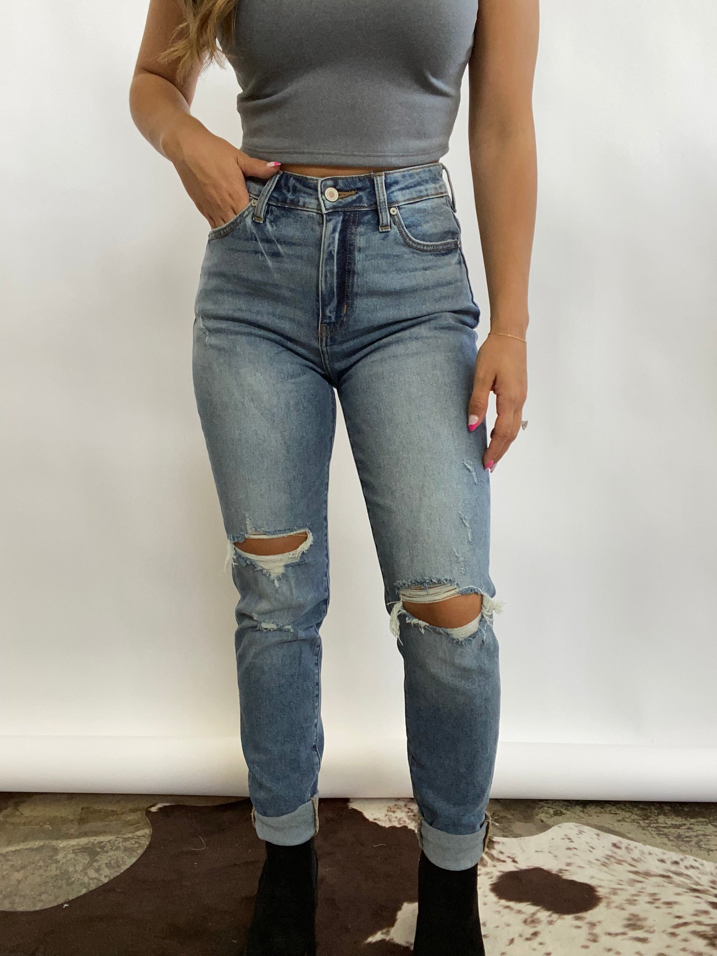 Neveah KanCan Mom Jeans