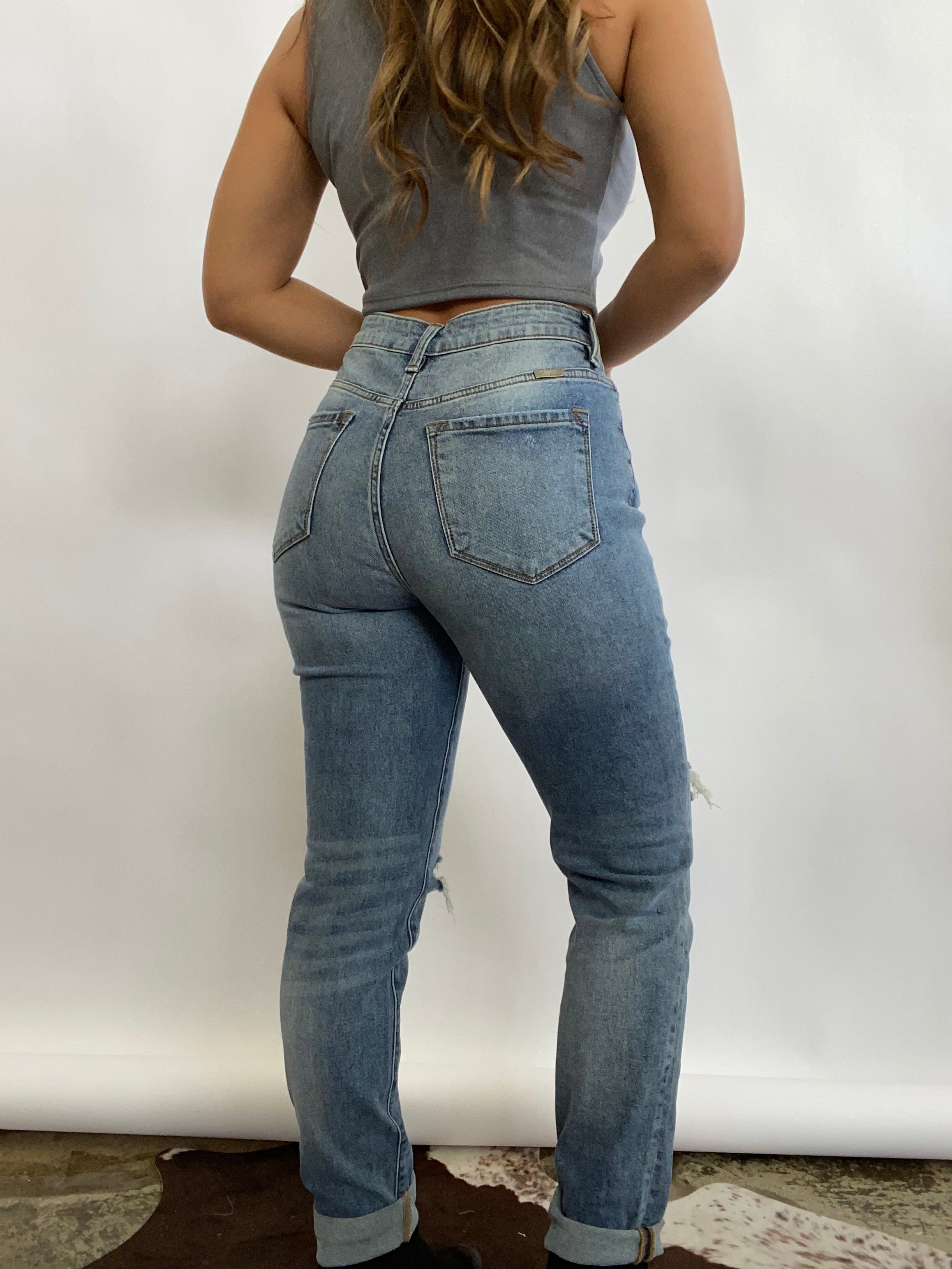 Neveah KanCan Mom Jeans