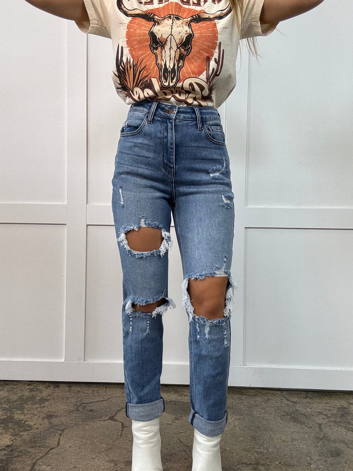 Lindsey Distressed Boyfriend Stretchy Jeans - Medium Wash