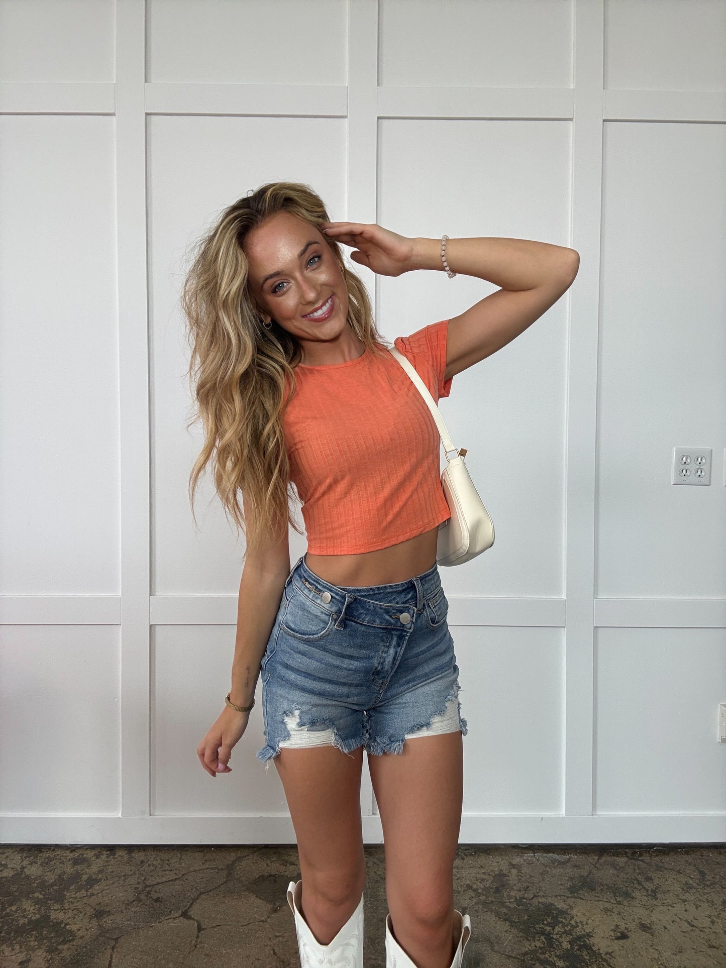 Tianna Ribbed Round Neck Short Sleeve T-Shirt