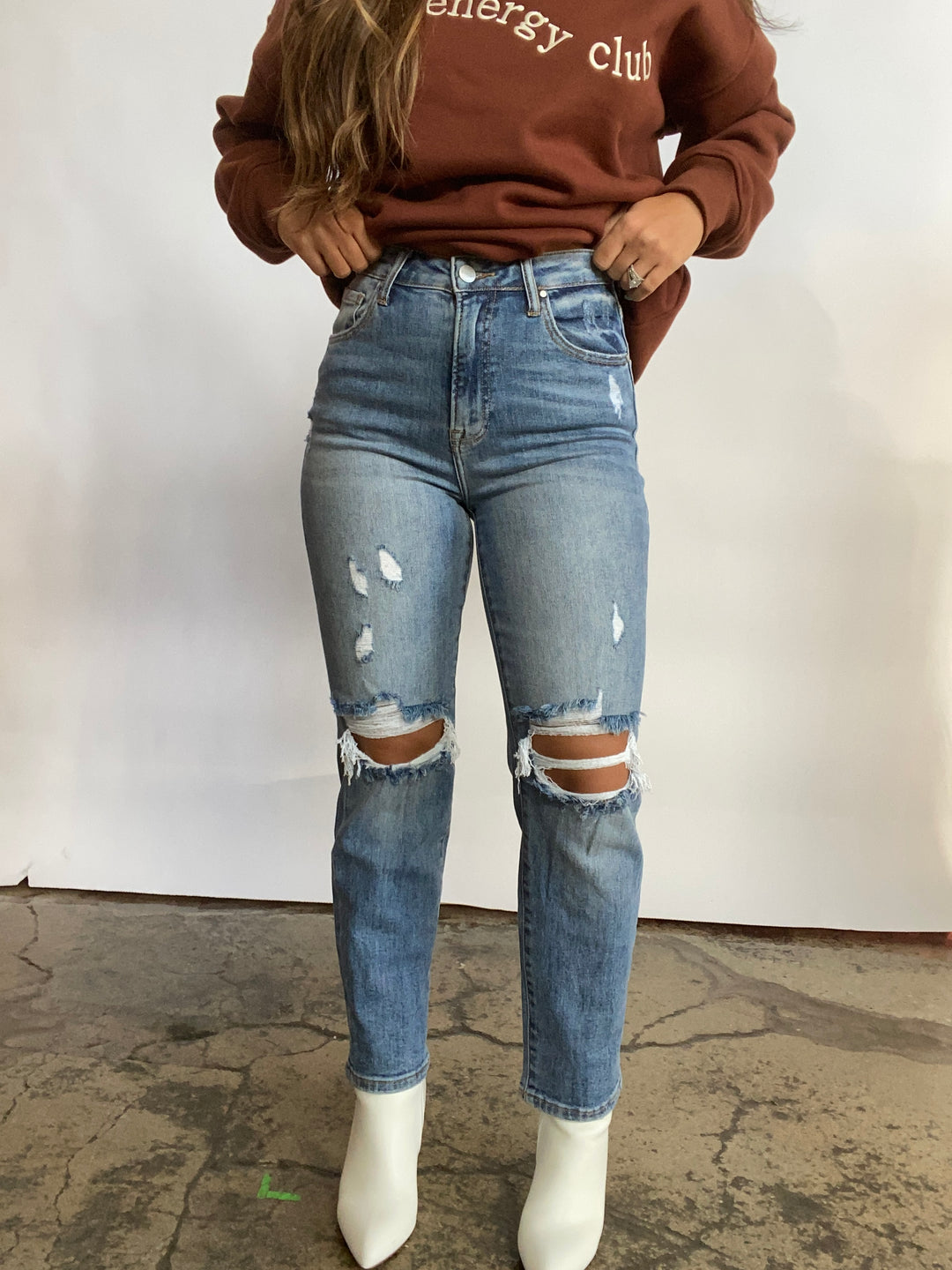 Brynlee High Rise Mom Jeans