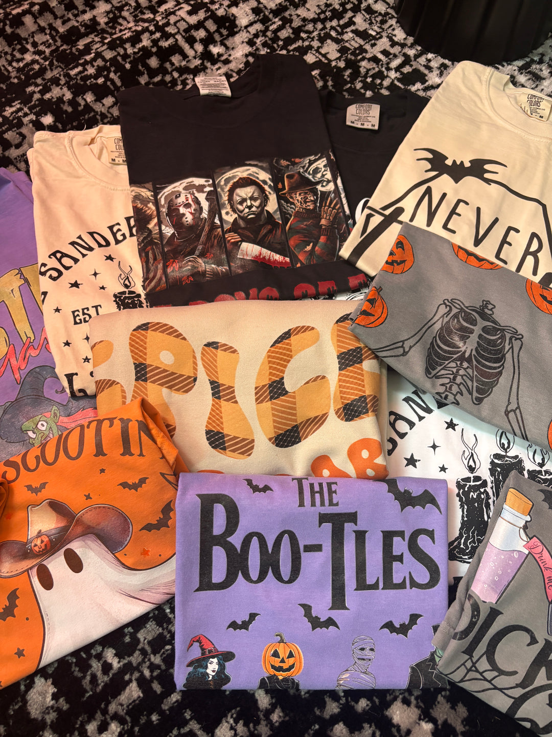 Buy our "Spooky Flare Bundle (1 Fiona Flare + 1 Surprise Spooky Shirt)" online – Willow Boutique Clothing. Shop stylish Spooky Flare Bundle (1 Fiona Flare + 1 Surprise Spooky Shirt) today.