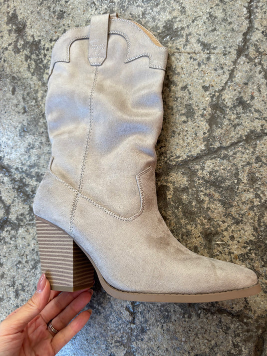 Akito Suede Mid-Calf Heeled Boots