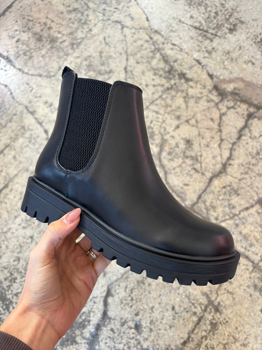 Paden Chelsea Bootie - Cognac & Black