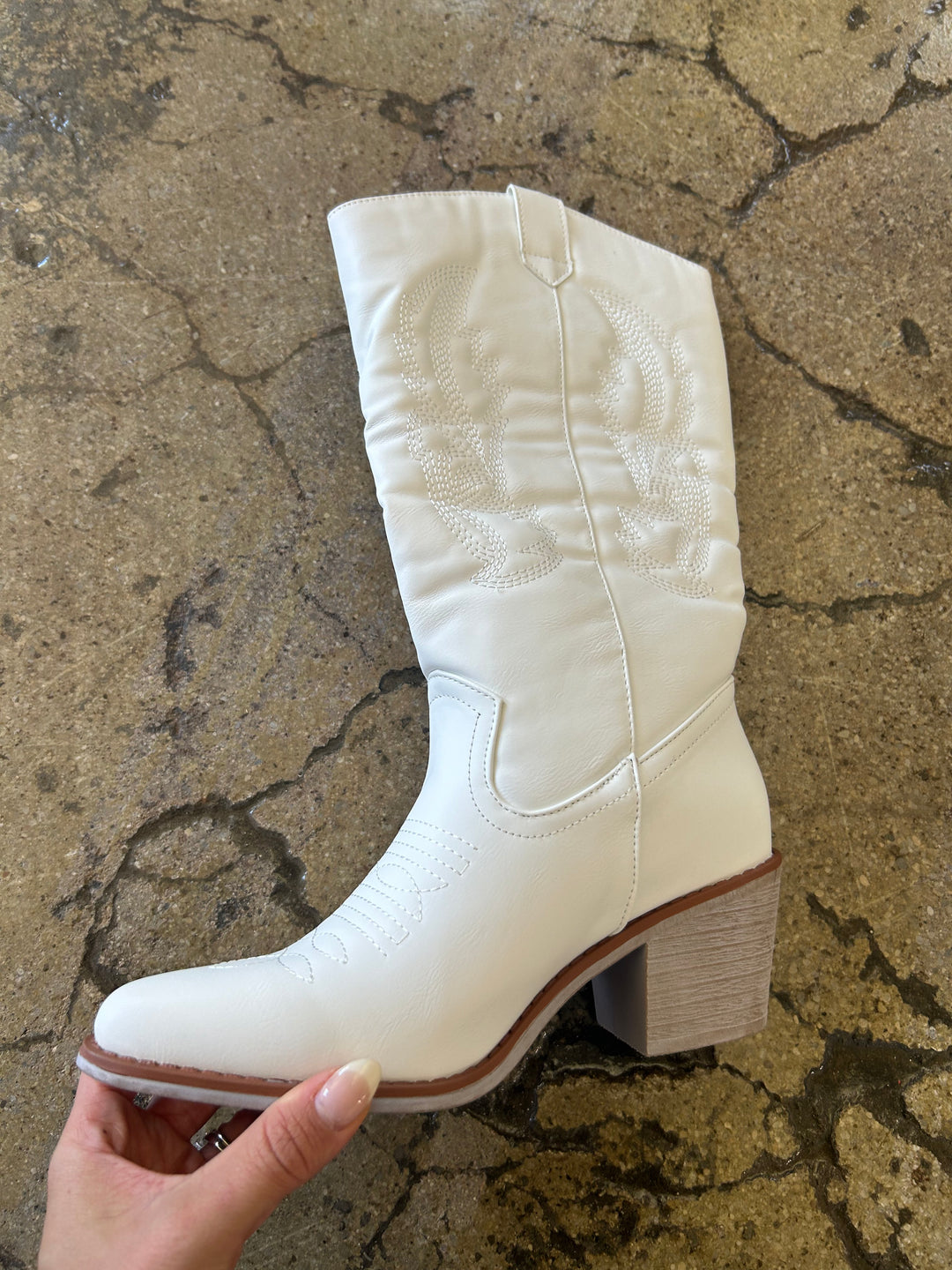 Wild Wiley Cowgirl Boots- White