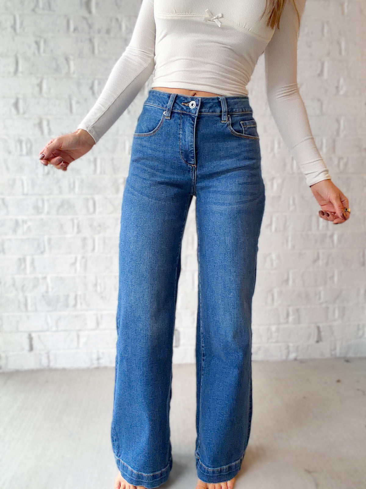 Lola Mid Rise Wide Leg Jeans