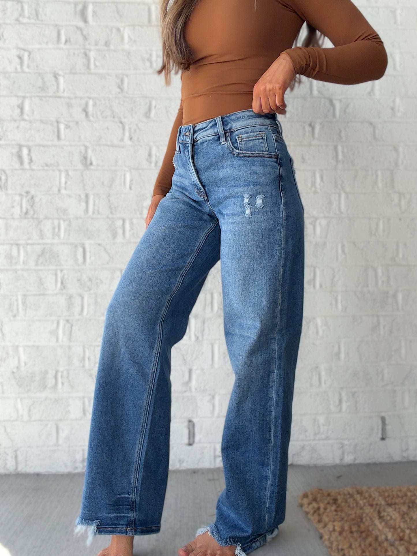 Monroe Tummy Control Baggy Risen Jeans