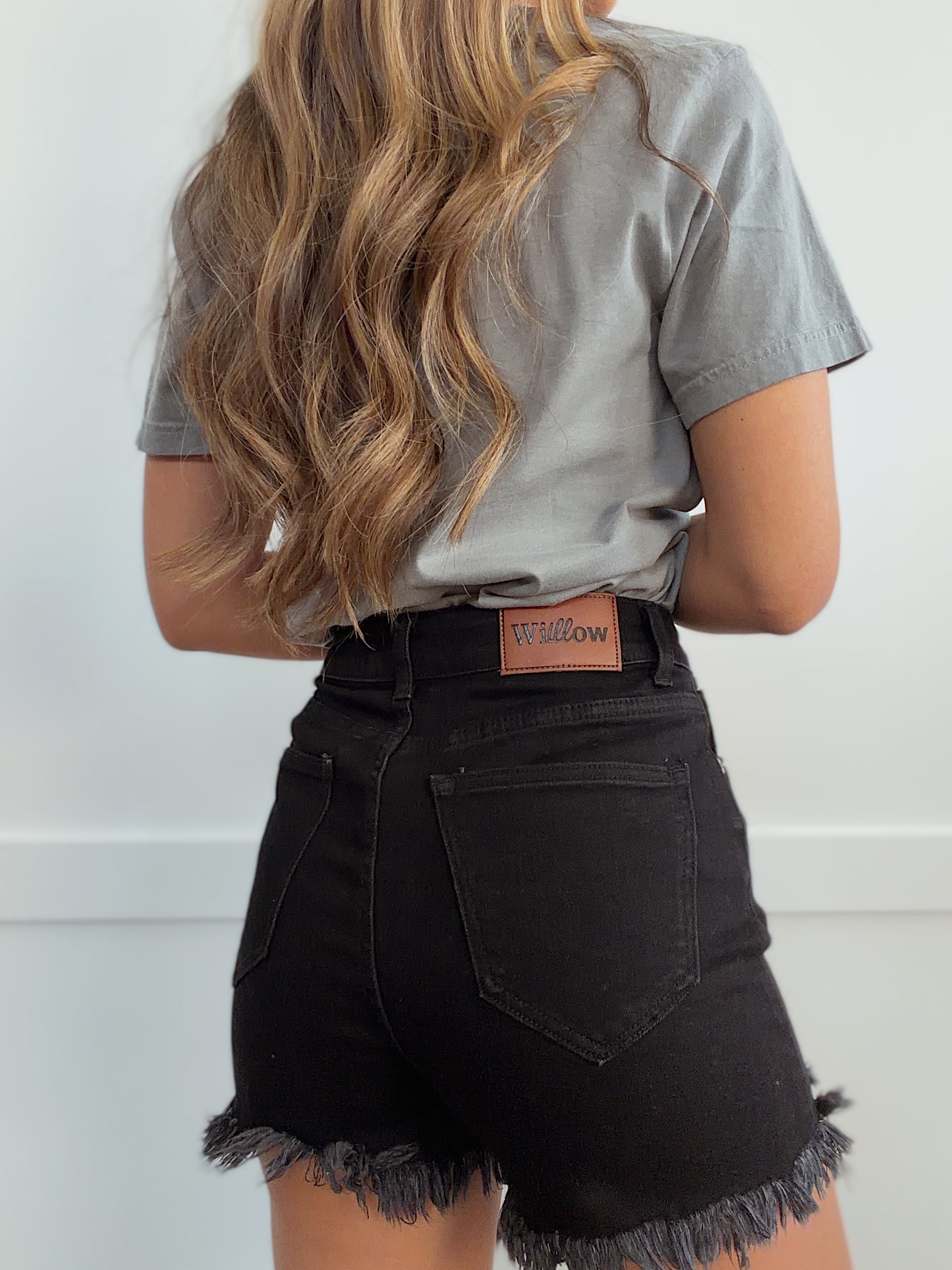 On The Go Risen Distressed Shorts - Black