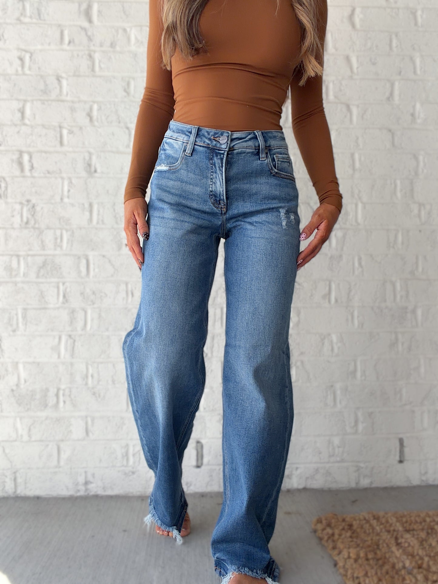 Monroe Tummy Control Baggy Risen Jeans