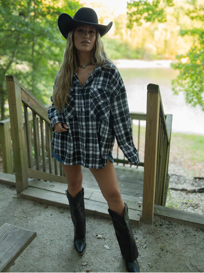 Laylie Plaid Flannel – Oversized Long Sleeve