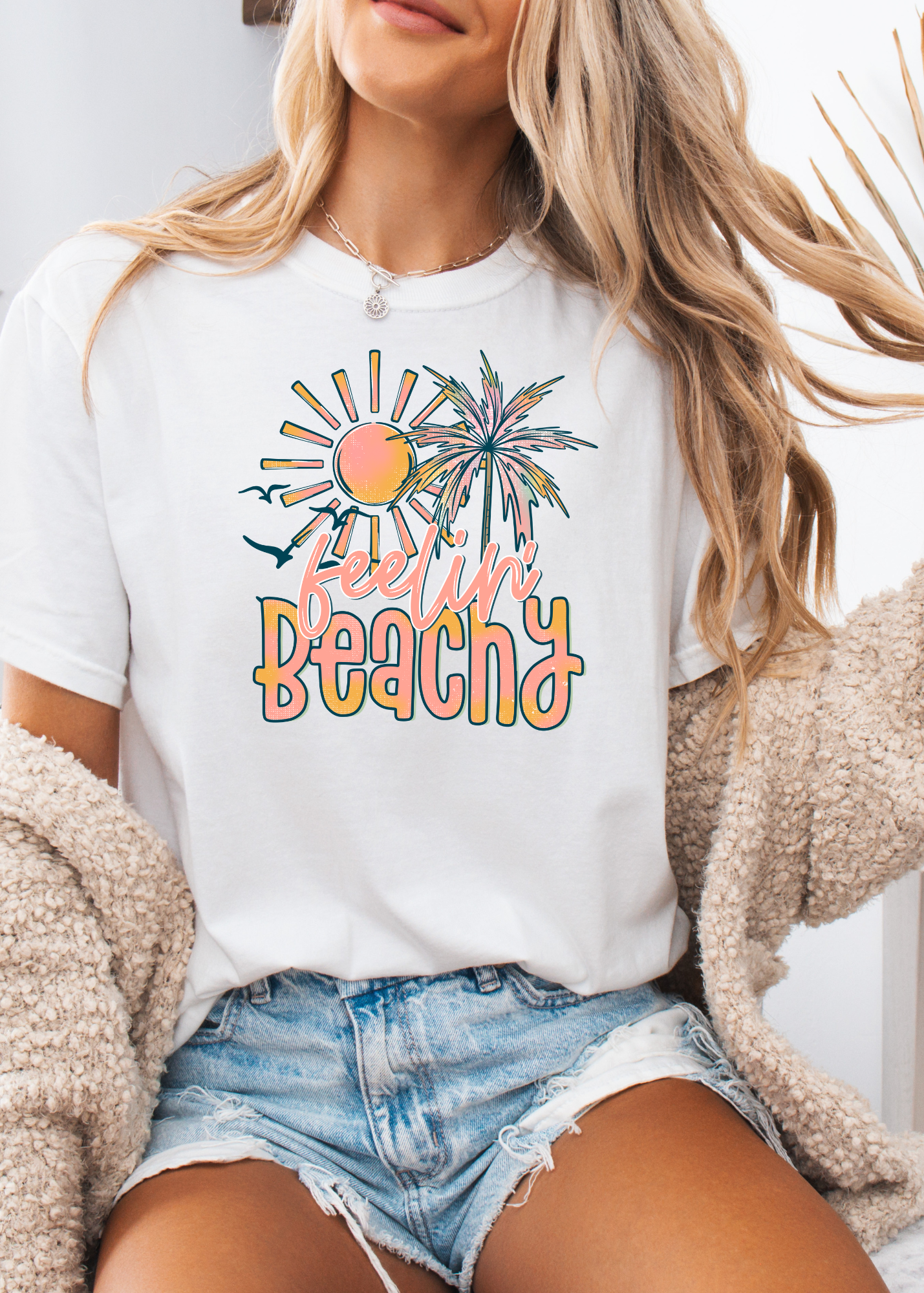 Feelin' Beachy Graphic T-Shirt