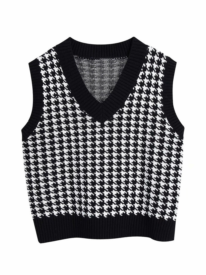 PREORDER: Fireside Comfort Houndstooth V-Neck Sweater Vest