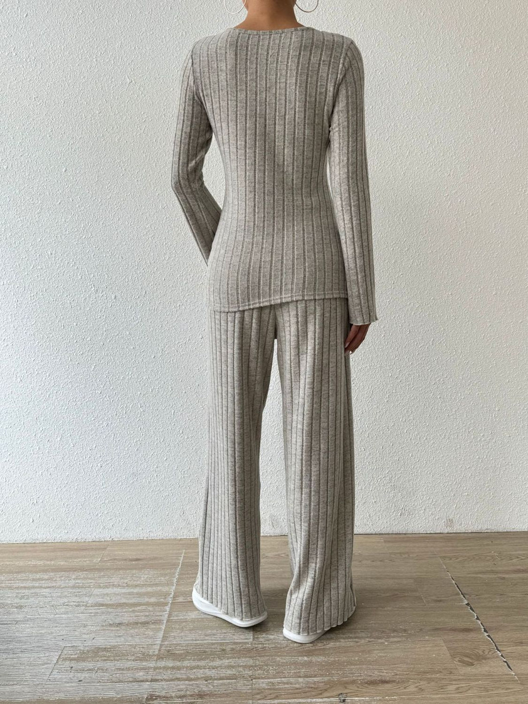 PREORDER: Megan Ribbed V-Neck Long Sleeve Top and Pocketed Pants Set