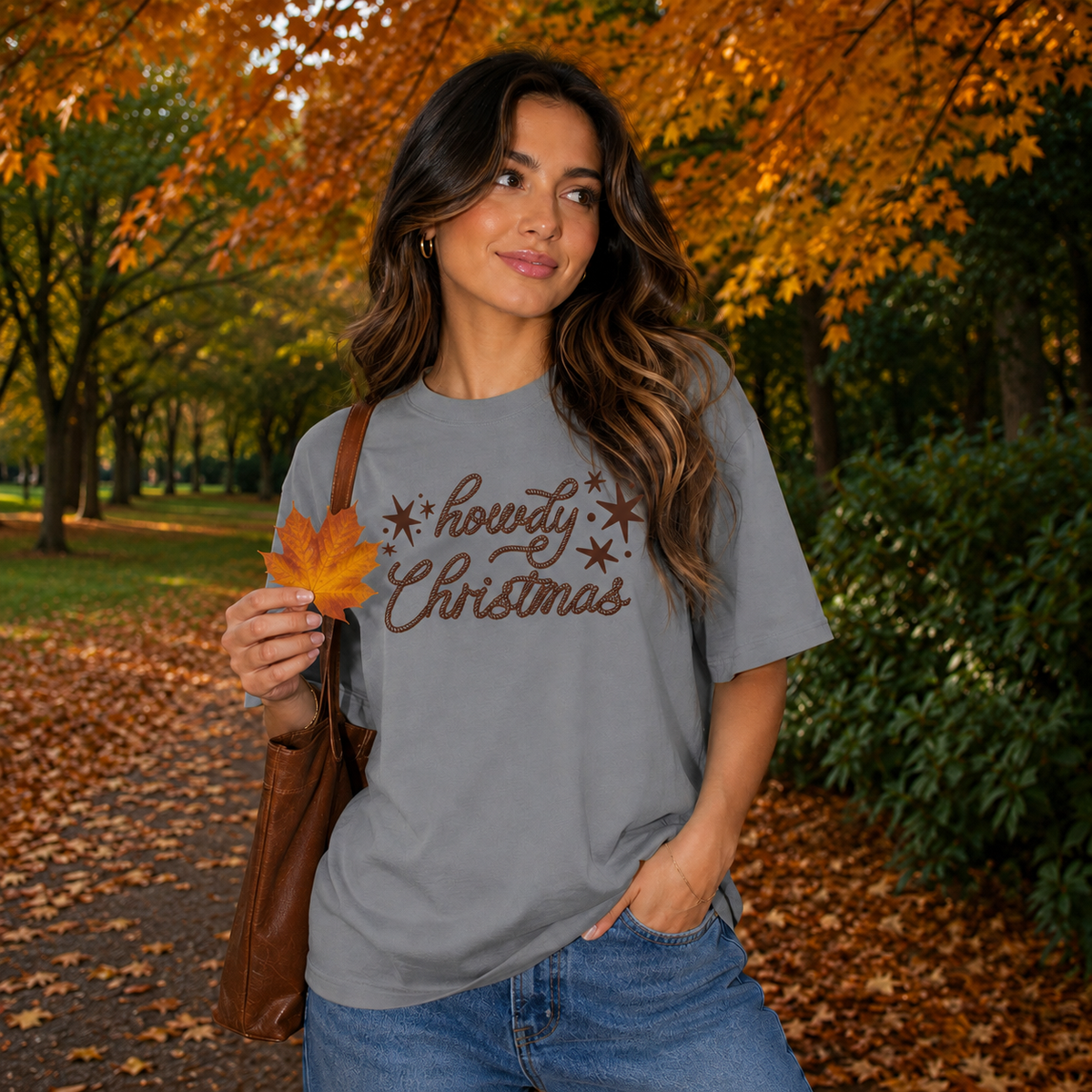Howdy Christmas Rope Script Graphic — Grey T-Shirt