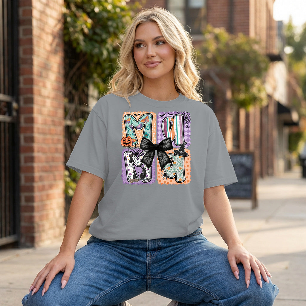 Spooky Mama Bow Graphic - Grey T-Shirt on model