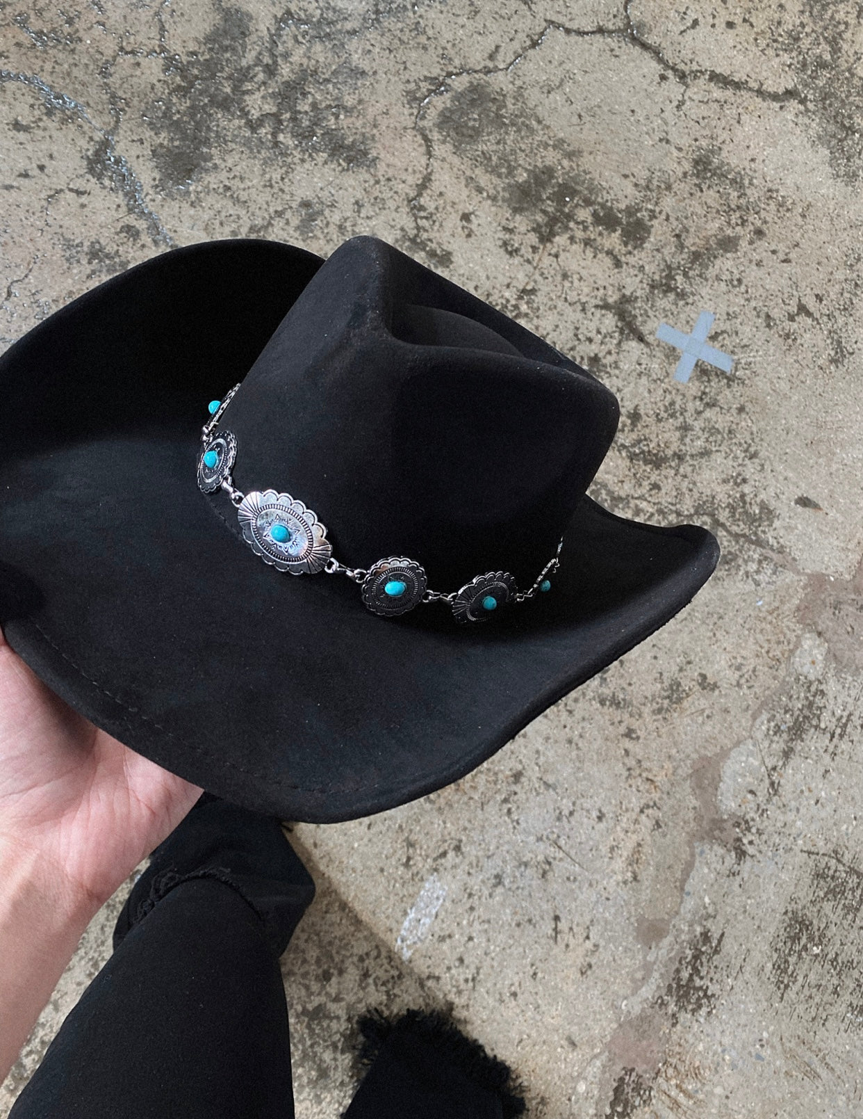Chain Cowboy Hat- Black