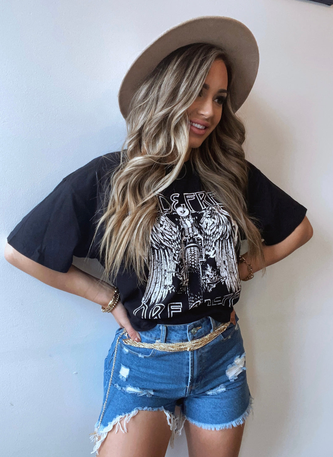 Wild and Free Dreamer Cropped Tee